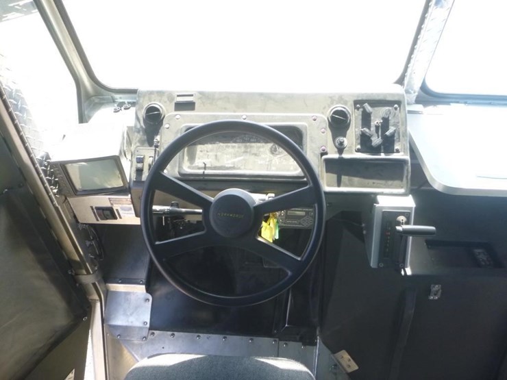 2002-utility-van-image-21
