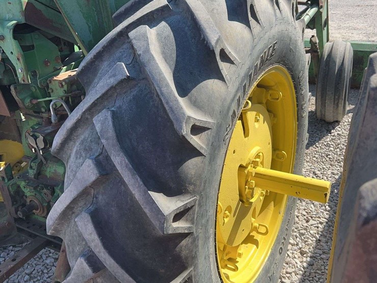 john-deere-4020-image-13