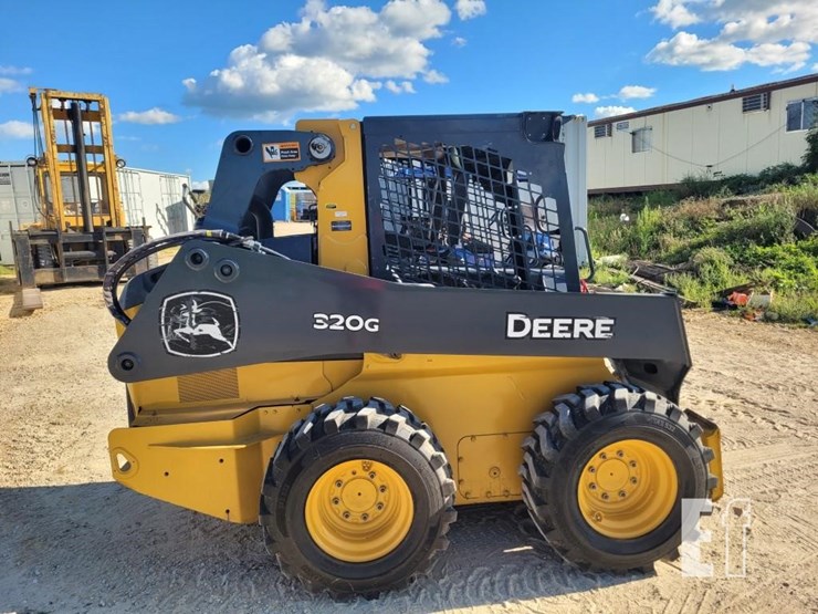 deere-320g-image-7
