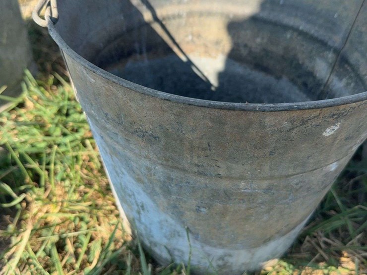3-galvanized-pales-image-5