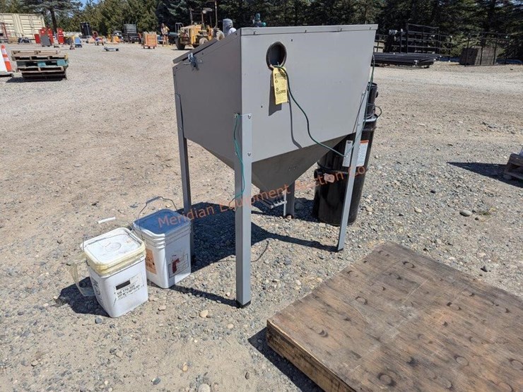 skatblast-sandblast-cabinet-image-6
