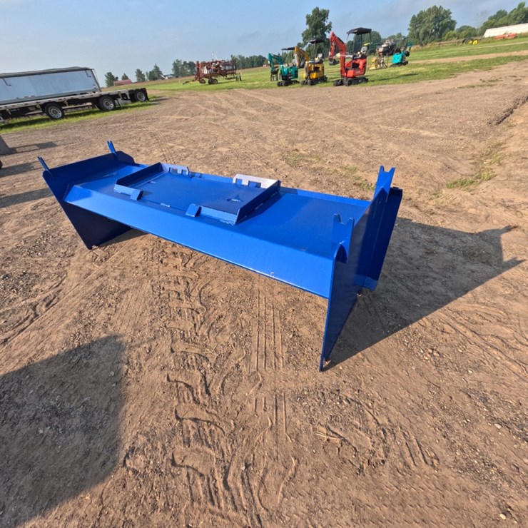 #5263 • 8' Skid Steer Economy Pusher