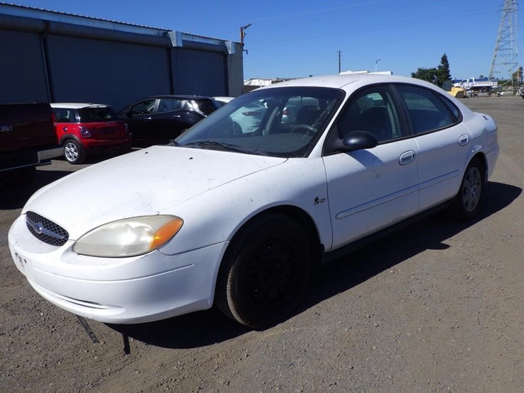 2000-ford-2000-image-1