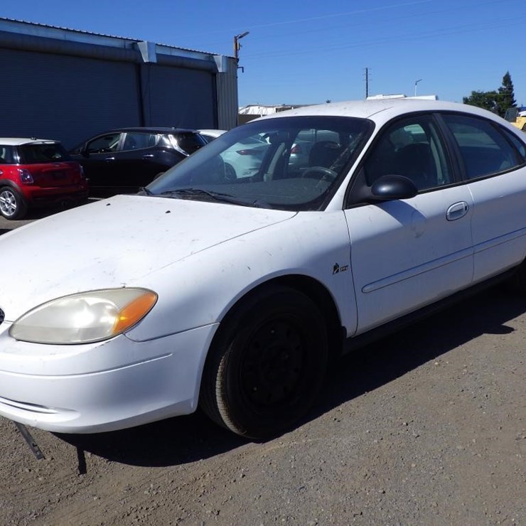 2000 FORD 2000