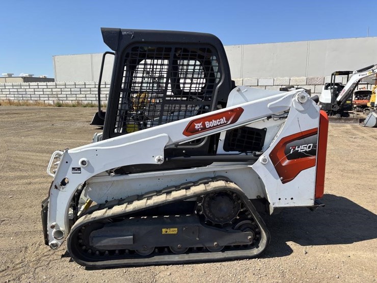 2022-bobcat-t450-image-5