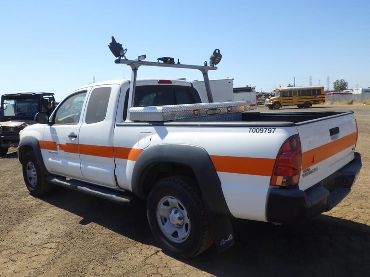 2014-toyota-tacoma-image-5
