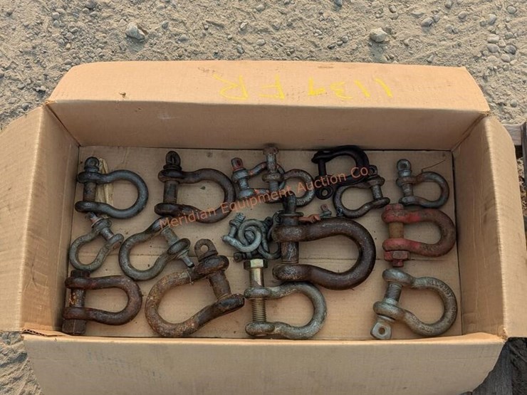 4-chain-binders,-5-blocks,-&-shackles-image-17
