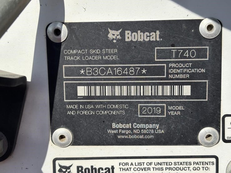 2019-bobcat-t740-image-42