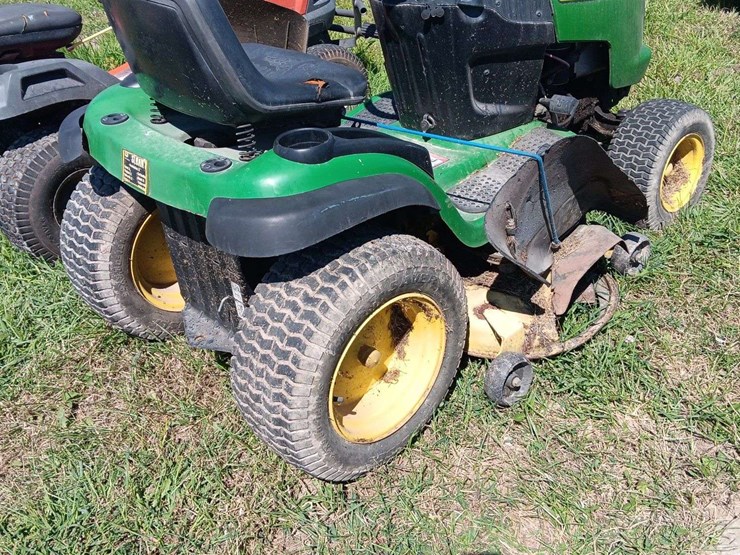 john-deere-l120-image-1