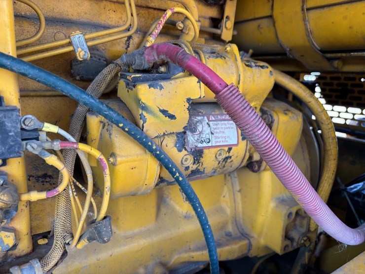 1991-deere-670b-image-51