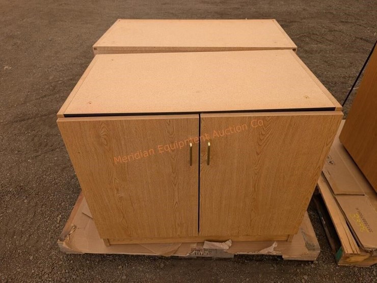 ~6'-office-desk-w/-office-cabinets-image-5