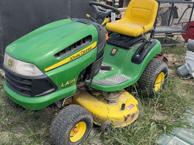 john-deere-la125-image-1