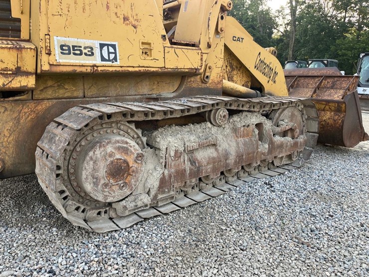 caterpillar-953-image-19