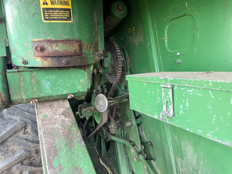 1988-john-deere-6620-image-21