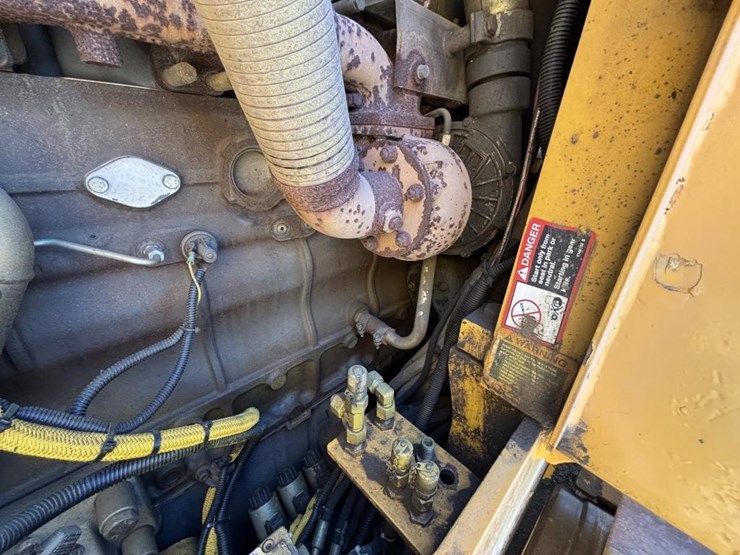 2005-deere-755c-image-57