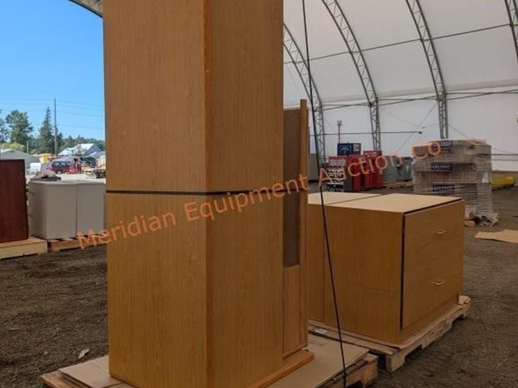 ~6'-office-desk-w/-office-cabinets-image-7