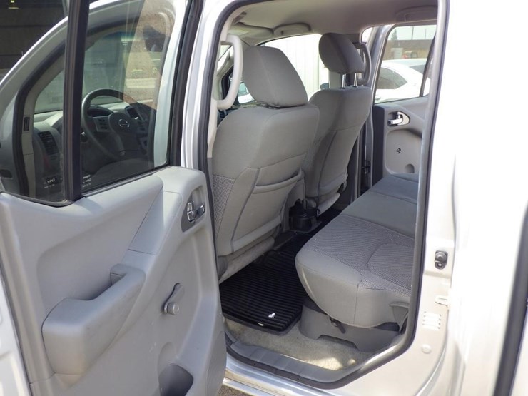 2018-nissan-frontier-image-7