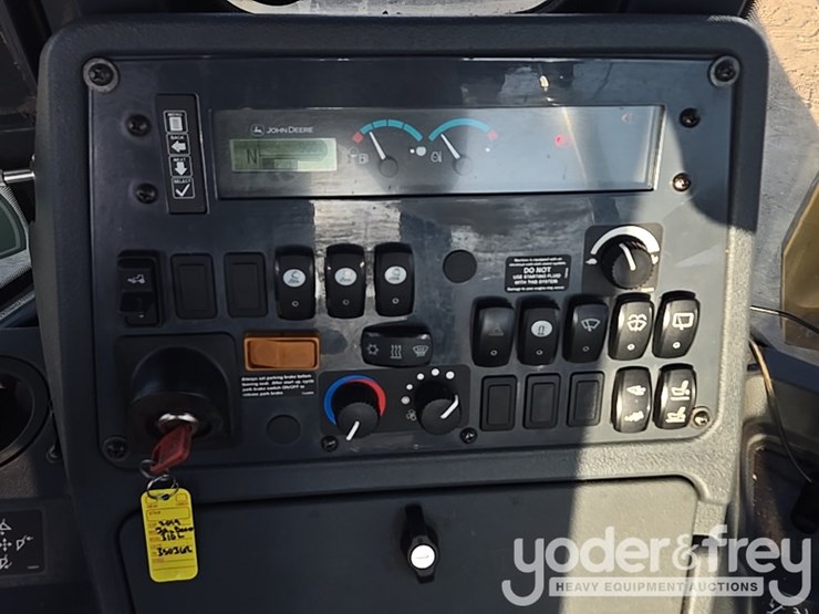 2019-deere-310l-image-81