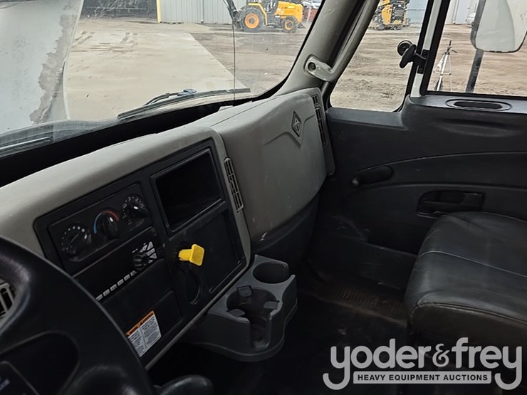 2017-international-4300-sba-image-49