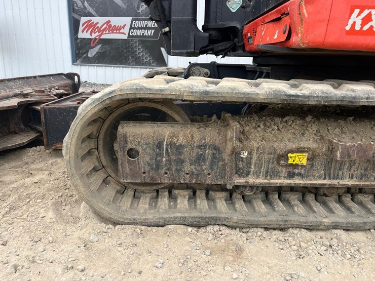 2019-kubota-kx080-image-18