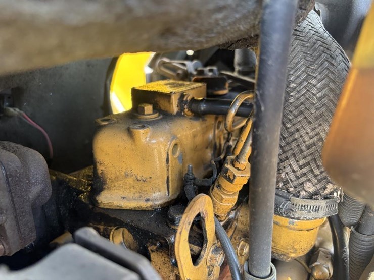 komatsu-pc12-image-35