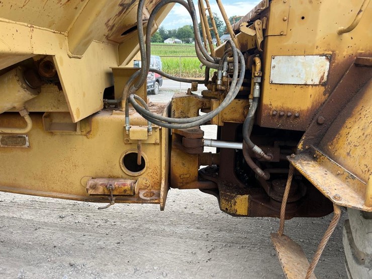 caterpillar-d25d-image-17