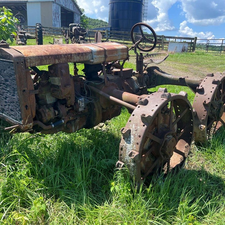 MASSEY-FERGUSON 4