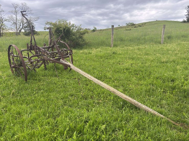 horse-drawn-cultivator-image-2