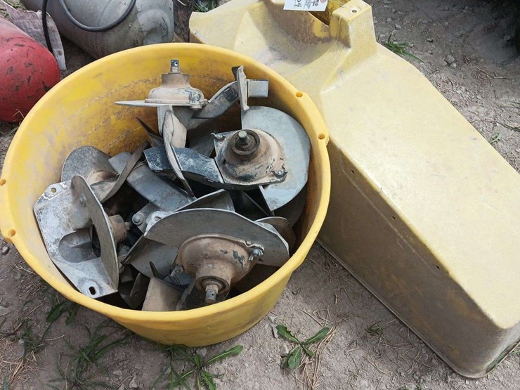 john-deere-12-image-2