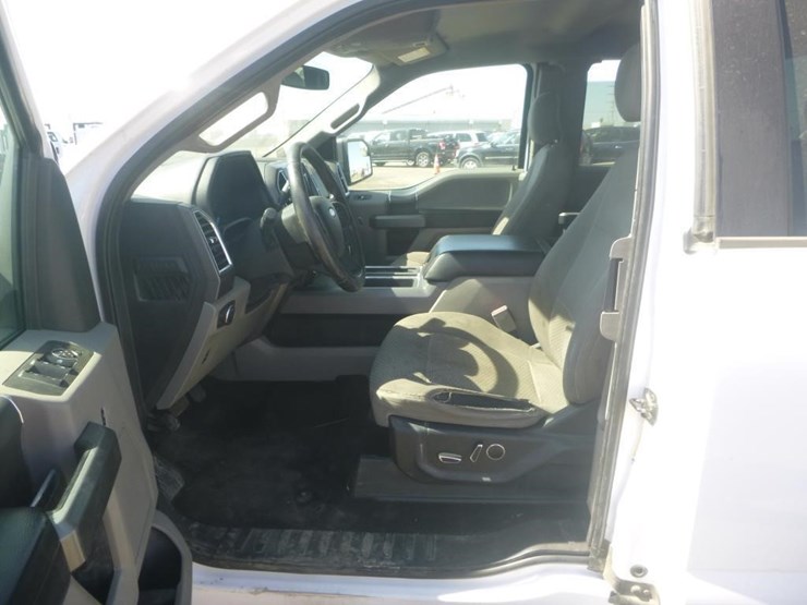 2016-ford-f150-image-9