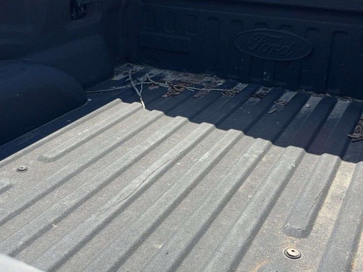 2017-ford-f150-image-10