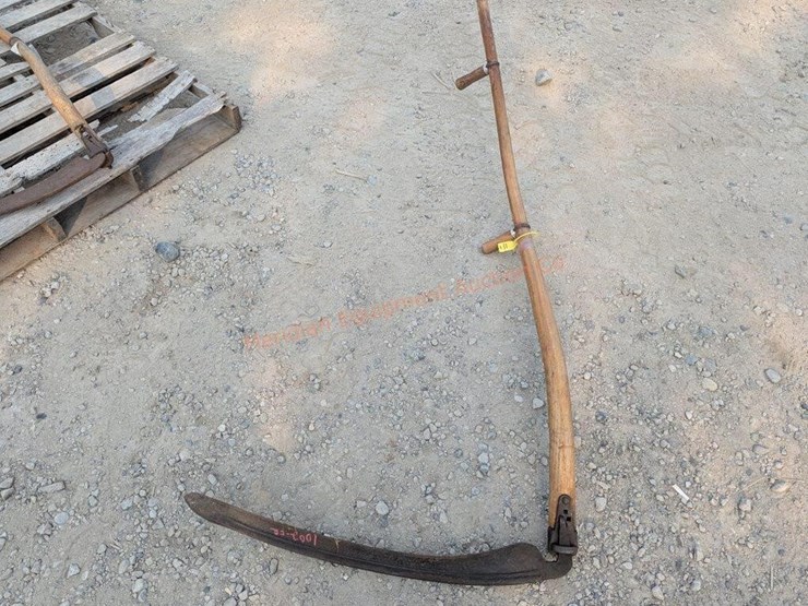 2--grass-scythes-image-5