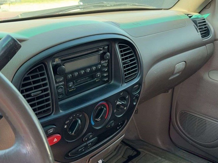 2000-toyota-tundra-image-16