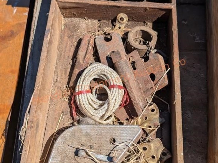1--chest-&-1-index-file-cabinet-image-6
