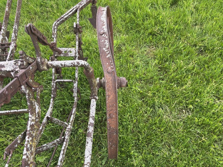 horse-drawn-cultivator-image-9