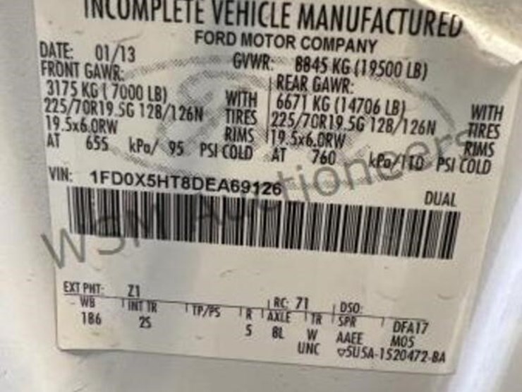 2013-ford-f550-image-10
