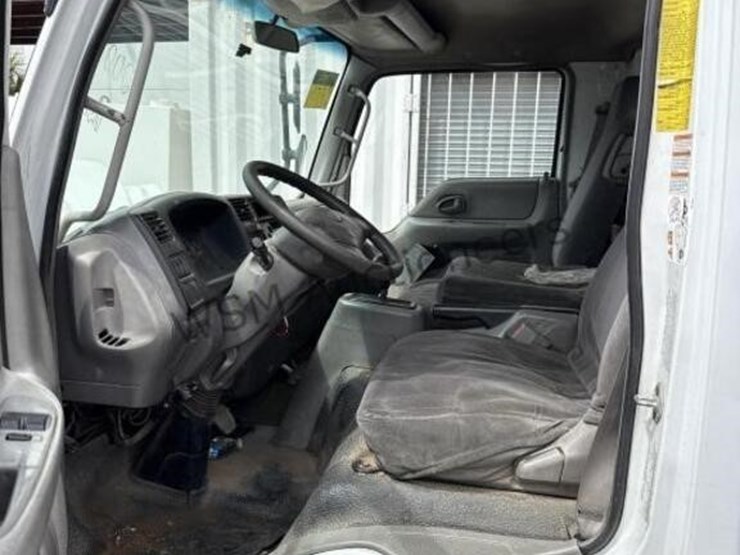 2006-ford-lcf-image-25