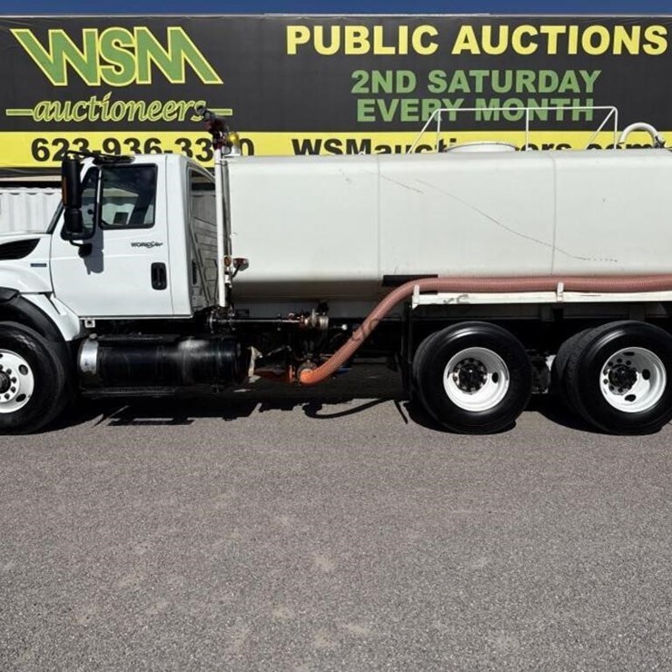 2008 INTERNATIONAL 7400