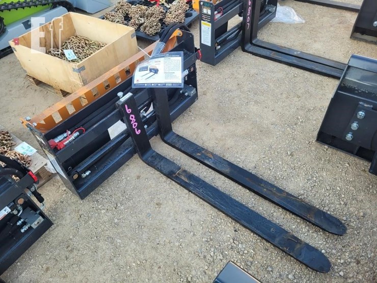 wolverine-pfa-11-3300g-hydraulic-pallet-fork-image-1