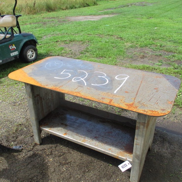 #5239 • 60" Welding Table