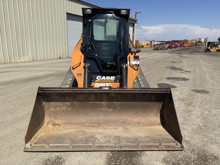 2015-case-tr320-image-6