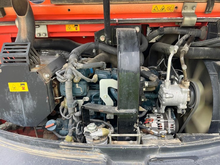 2019-kubota-kx080-image-21