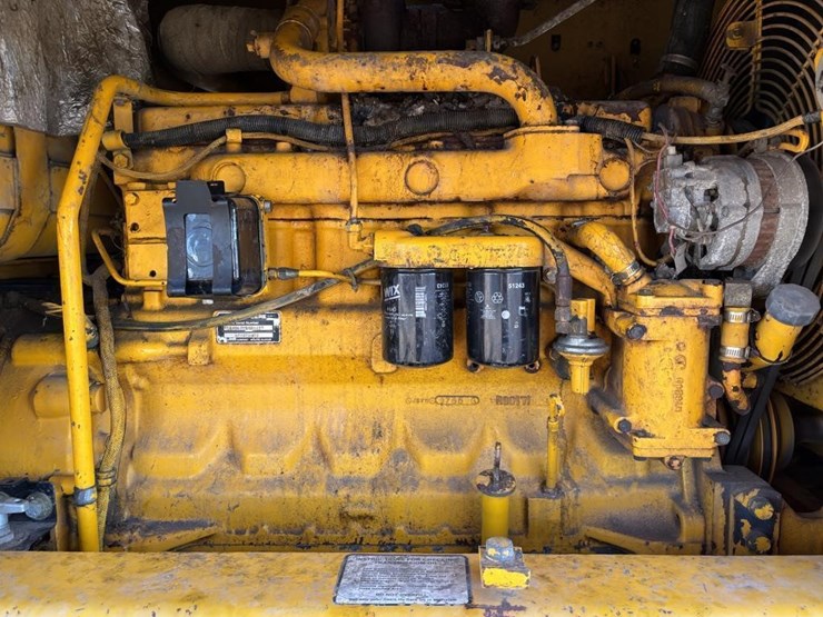 1991-deere-670b-image-60