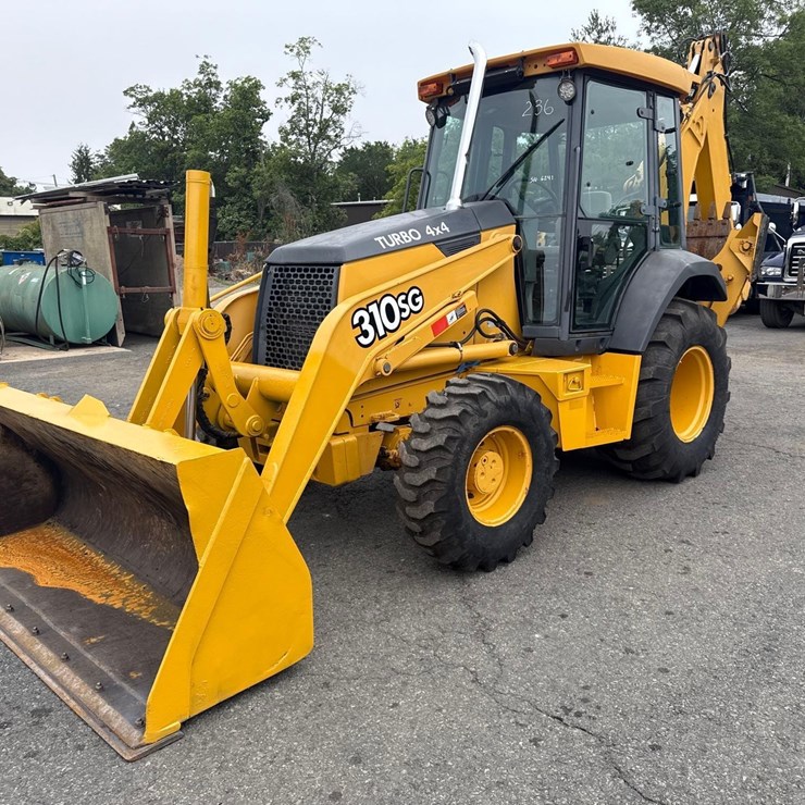 DEERE 310