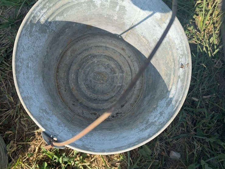 3-galvanized-pales-image-4