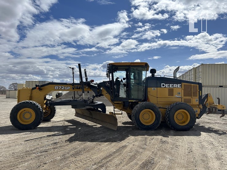 2018-deere-872gp-image-8
