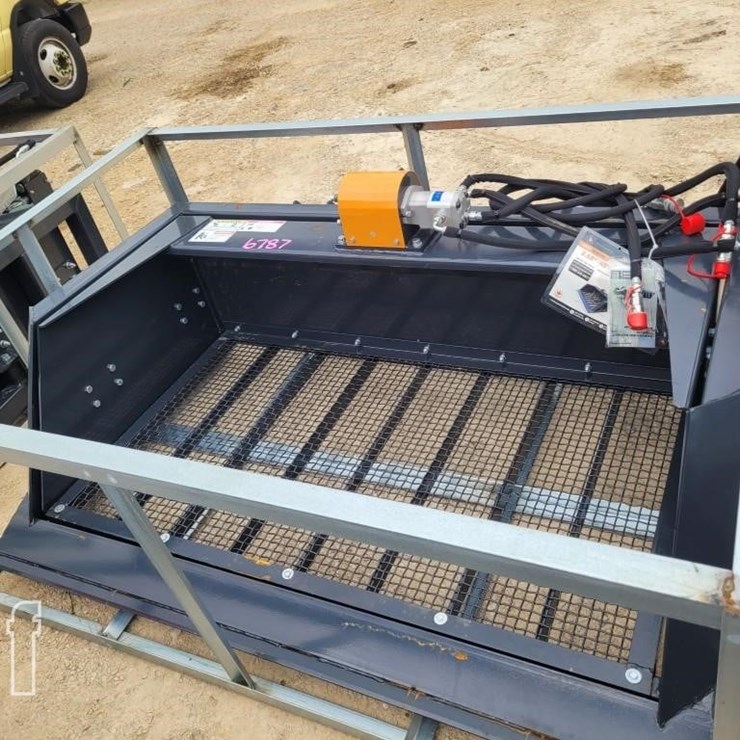 WOLVERINE SB-12-72W SCREENING BUCKET