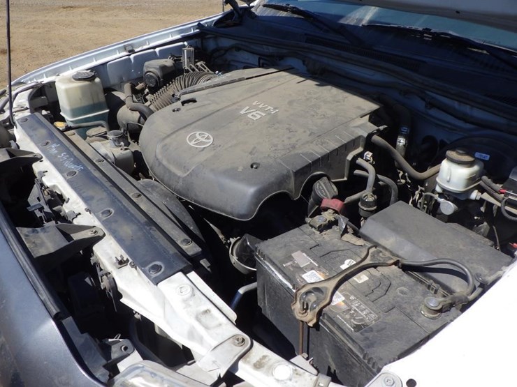 2014-toyota-tacoma-image-9