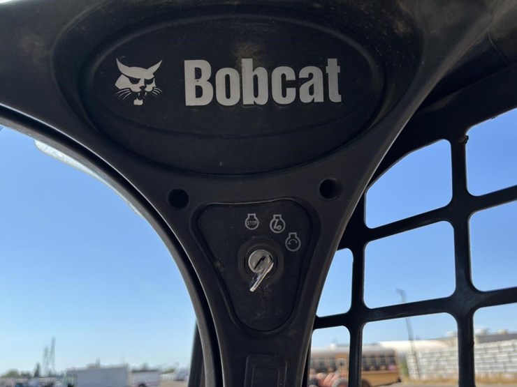 2021-bobcat-s740-image-26