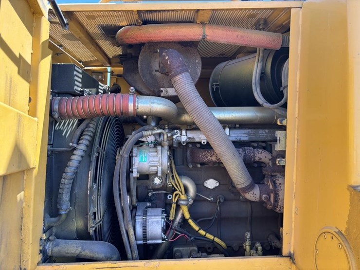 2005-deere-755c-image-50